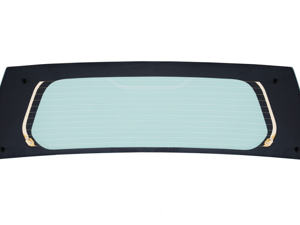 Rear-window-with-built-in-defroster