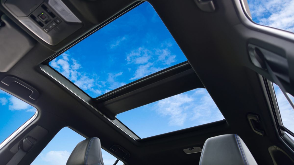 auto-glass-roof-repair