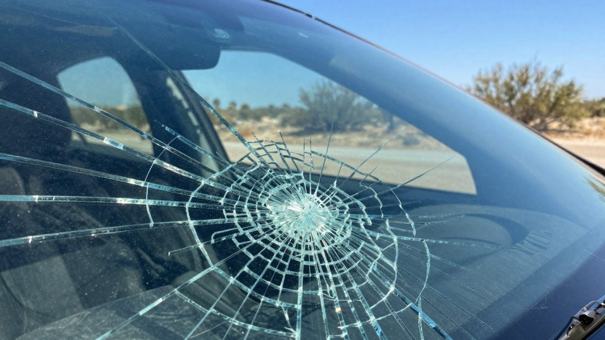 windshield crack spreading