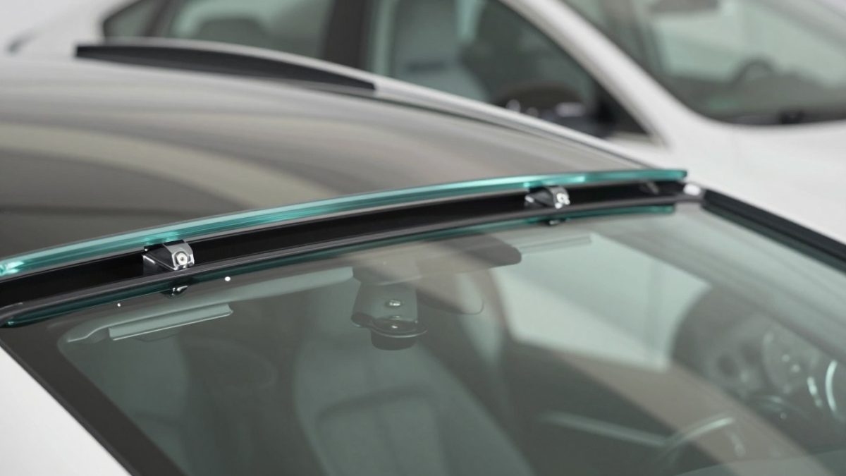 windshield structural safety rollover